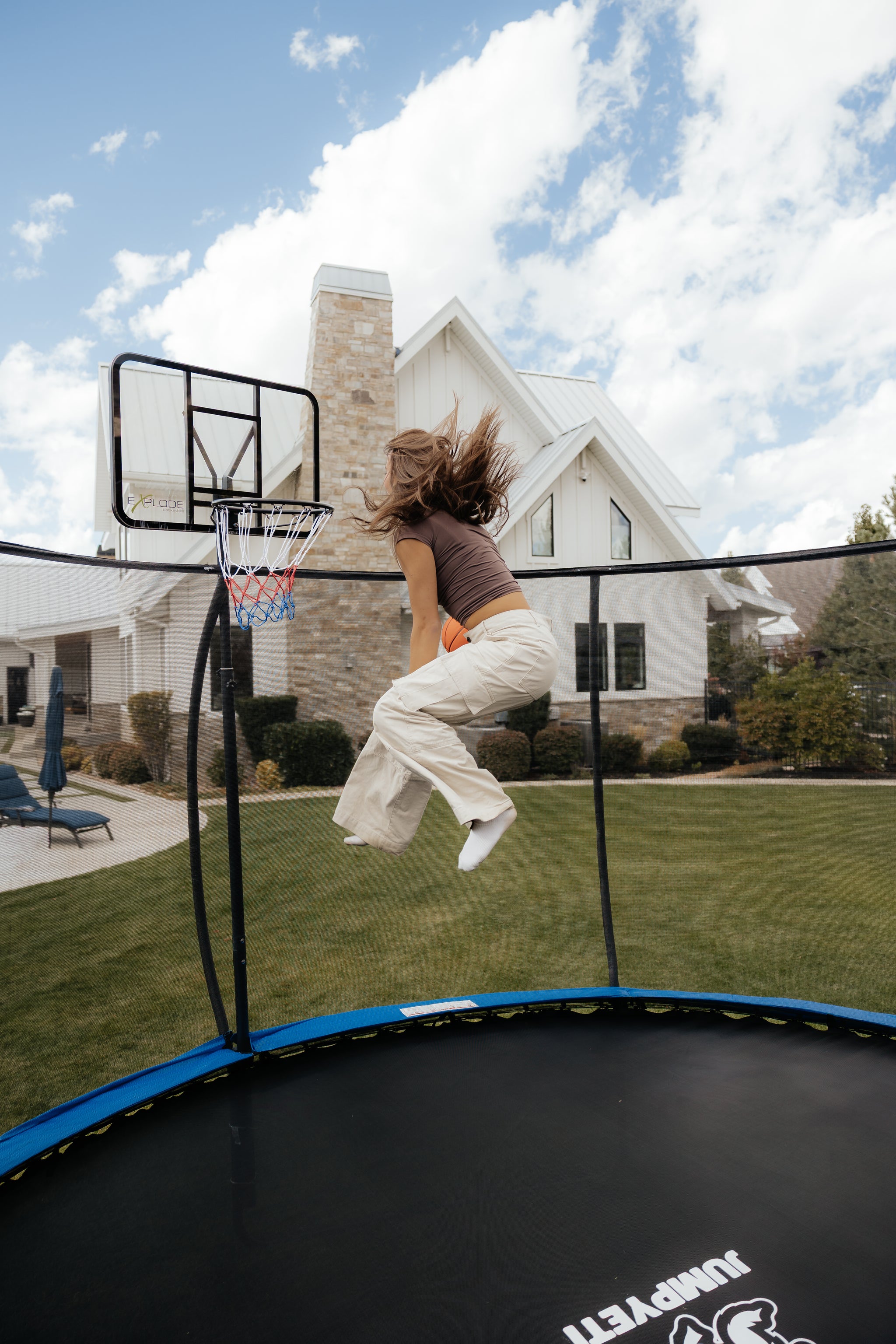 ABOVE GROUND TRAMPOLINE HOOP